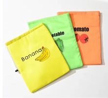 Insulated bag for keeping fresh: reusable storage organizer for bananas, lettuce and vegetables (drawstring closure)